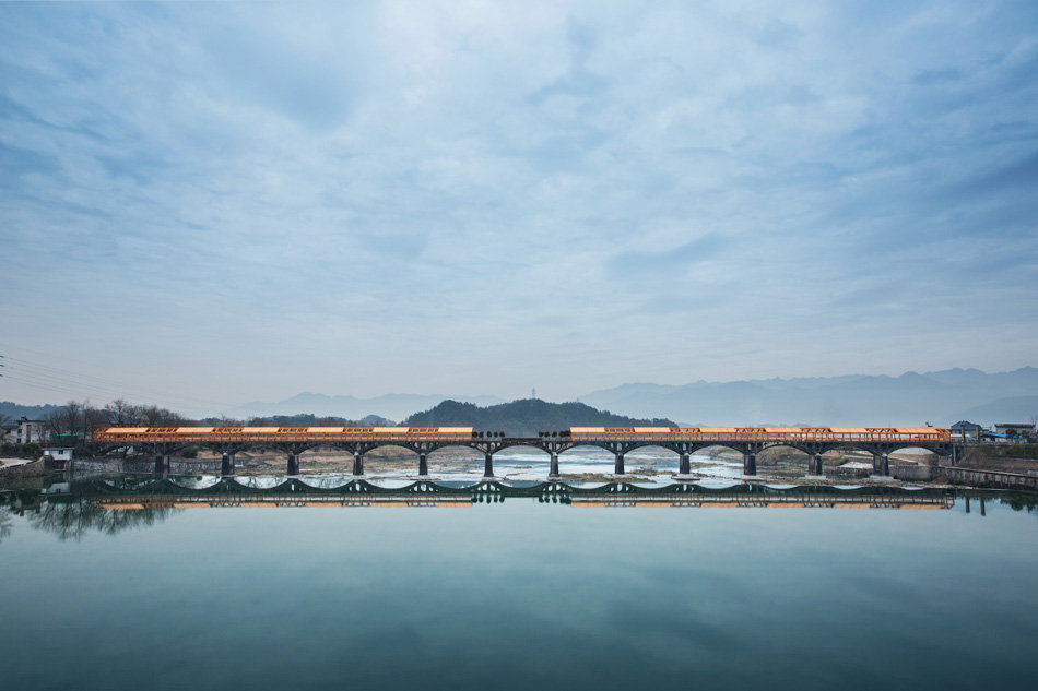Shimen Bridge by DnA Design and Architecture. Photography: Wang Ziling